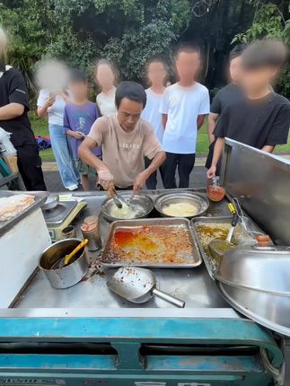 网络人物志第82期:景德镇鸡排哥 #景德镇鸡排哥 #人物志 #抽像 #街头美食 #鸡排
