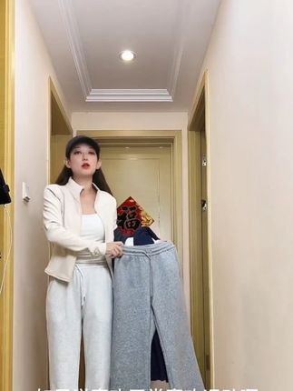 微喇叭运动裤女2025秋冬高腰显瘦马蹄长裤修身卫裤 #运动裤 #休闲裤 #秋冬新款 #高腰显瘦百搭