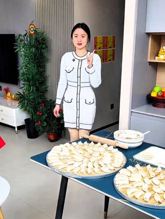 包好的饺子用这个收纳盒装起来就整整齐齐的,既保鲜还不会串味#饺子收纳盒