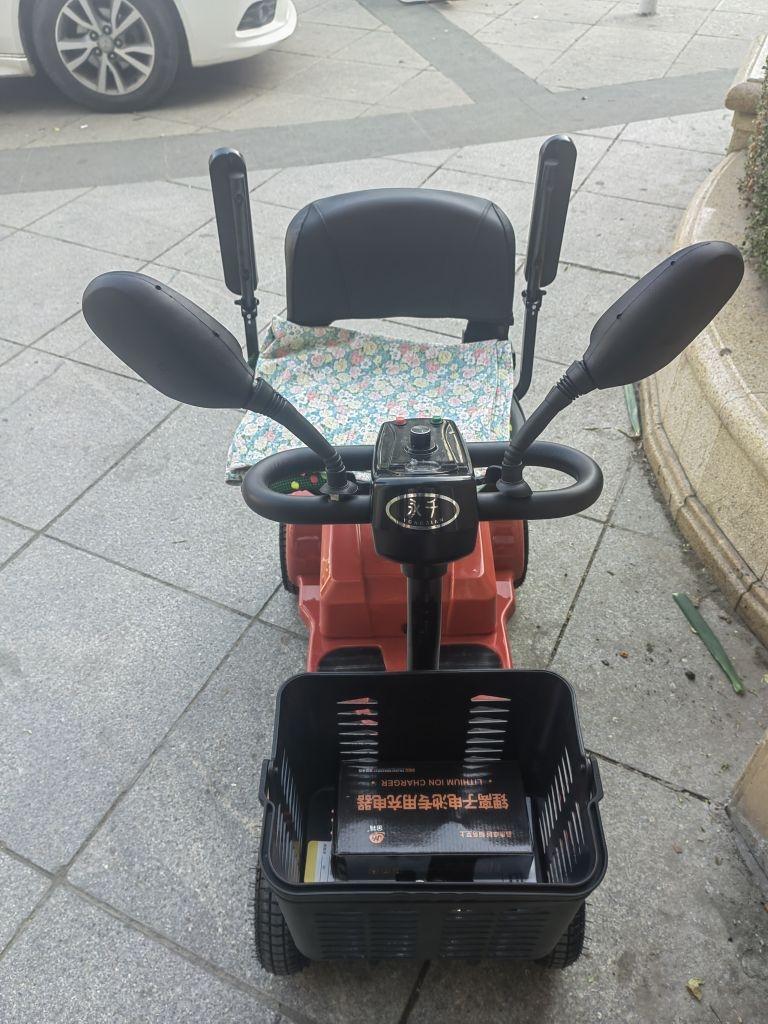 老人出行不方便,就选永千四轮代步车,老人出行放心,年轻人安心#四轮代步车 #永千老人代步车
