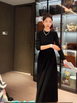 高级感气质长袖收腰显瘦 #穿出高级感 #时尚穿搭 #气质这一块拿捏死死的 #连衣裙