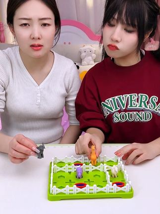 好玩的#智慧农场 ,相同颜色动物要放一起!如何合理分配?#益智玩具 #亲子互动 #提升专注力
