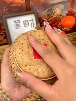 天气干燥来点营养滋润的甘草橄榄,脆甜爽口,吃进嘴里非常清润 #甘草橄榄 #零食推荐 #橄榄 #潮汕特产 #大人小孩都爱吃