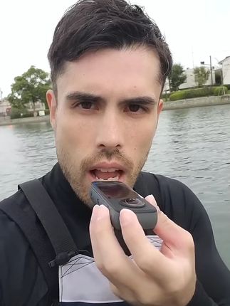 达人的第一人称视角视频原来是用这个挂脖支架拍出来的,解放双手,拍出来的视频代入感太强了!难怪能上热门!