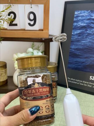 买咖啡还送电动打泡器!最近很火的400次咖啡直接在家轻松搞定,再也不用花钱买了#鲨鱼菲特 #黑咖啡 #400次咖啡 #冰美式