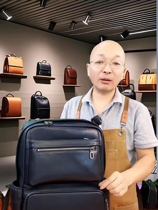 轻奢出行必备!树膏头层小牛皮商务双肩包,职场精英的品味之选 #男包 #双肩包 #商务背包 #背包 #男包推荐