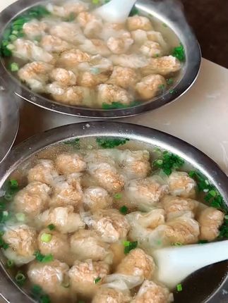 这个汤底真的绝了!煮#馄饨 ,饺子,面条都是#汤鲜味美的 ,孩子的#早餐这样做 ,每次都能吃光光#紫菜虾皮汤