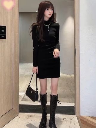 “穿搭救星”就是它! 半高领包臀裙直接把纯欲感焊在身上,温柔又撩,约会穿它准没错!#纯欲风 #温柔连衣裙 #约会穿搭 #包臀裙 #秋冬新款