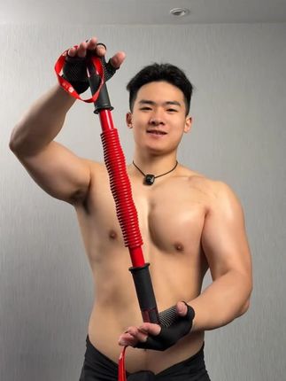 臂力棒5个动作练胸肩臂,练前必戴安全绳!!#臂力棒#居家锻炼 臂力棒5个动作练胸肩臂,练前必戴安全绳!!#臂力棒 #居家锻炼 #健身小白必看 #居家锻炼有新招
