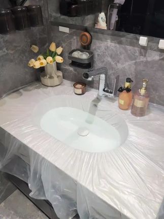 旅行一次性隔脏膜酒店出差用品便携塑料薄膜多功能洗漱台洗衣袋 马上假期,要出差旅行的,带上这个一次性隔脏膜,放在桌子或沙发或者是洗脸池里,满满的安全感!!#一次性隔脏膜 #旅行必备 #保护膜 #好物推荐🔥