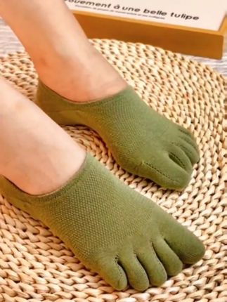 春夏薄款纯棉五指袜日系防臭女袜吸汗透气女士中短筒可爱纯色袜子