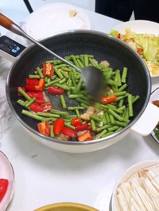 荣事达电炒菜炒锅蜂窝不粘锅多功能一体式电煮锅家用电火锅煎炒蒸 #炒锅 #多功能不粘锅 #好物推荐 #回购率超高 #无限回购的宝藏单品