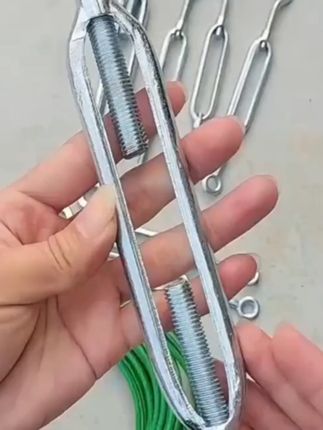 镀锌花兰螺丝钢丝绳拉紧器开体紧绳器收紧器#五金工具 #镀锌花兰螺丝 #花篮螺丝收紧器 #花篮螺丝 #钢丝绳拉紧器