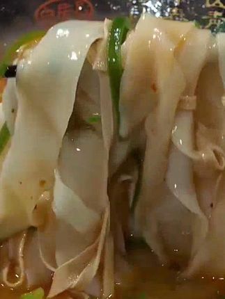 烩面故事国潮脸谱装烩面河南烩面方城烩面河南特产速食面食烩面 #美食# 速食美食 #烩面