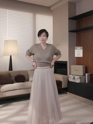 BAYBERYL老贝纱裙*BC珠链百褶显瘦气质A字25春半身 #穿出高级感 #夏季新款 #显瘦穿搭 #显瘦遮肉 #跟电子闺蜜晒红人秋日穿搭