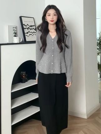 IEF/爱依服2025新款秋季毛织上下套裙#穿出高级感 #品质女装 #穿搭分享 #时髦精 #精致优雅