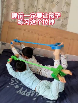 个子不高,又习惯性含胸驼背,试试这个拉力器,每天睡前拉伸3分钟,身高不够,努力来凑#长个子 #居家锻炼 #拉伸动作 #身高管理 #挺拔身姿 1
