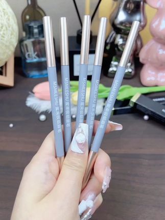 姐妹,别错过这款眉笔!这个价就到手3支,有手就能画,眉笔极细画出来很精致,真的爱了!#防水防汗不晕染#眉毛#画眉