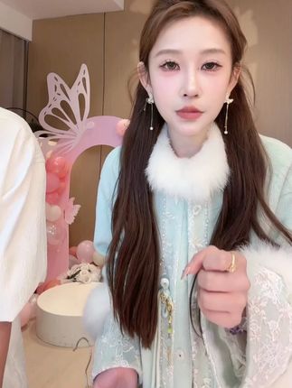 #新中式穿搭#国风古韵#真毛皮草#气质显瘦