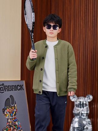 冬天衣柜里怎么能少了这件加绒加厚的保暖外套呢#今天穿什么#遮肉显瘦#慵懒风穿搭#夹克外套