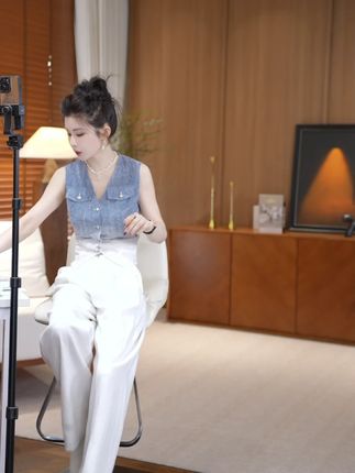 25新原创高级感渐变扎染拼接小马甲 #马甲 #马甲背心 #马甲外套 #马甲穿搭 #马甲背心搭配