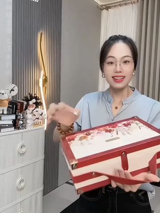 花初锦遇高弹力塑形聚拢提拉上托无痕云感亲肤羽翼提拉蕾丝文胸 #舒适文胸 #时尚内衣 #无痕内衣 #谁穿谁好看 #日常分享