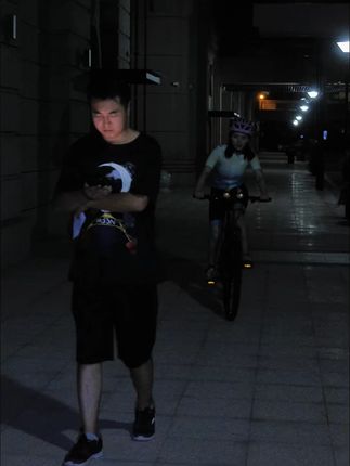 儿童夜骑神器!破风鸭小鸭子自行车灯,强光带超响铃铛! #儿童自行车灯 #强光车前灯 #夜骑神器 #破风鸭灯 #卡通鸭铃铛灯