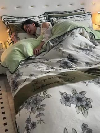 新款8-9斤加厚牛奶绒四件套整套柔软亲肤-抗静电被套被罩床上用品#新款牛奶绒四件套 #加厚床品 #柔软亲肤 #抗静电 #床上用品