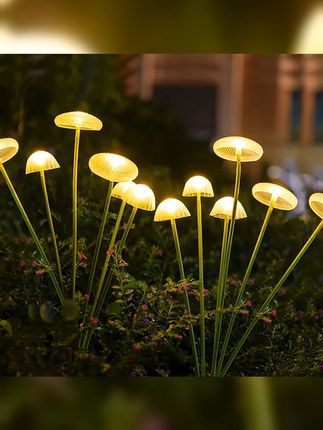 太阳能水母蘑菇地插,点亮小院庭院草坪,节日氛围拉满。节能又美观,为家居增添别样风情。 #庭院灯具 #庭院装饰 #太阳能地插 #庭院灯推荐 #太阳能水母灯