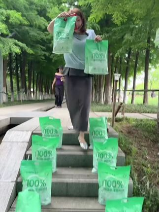 新疆棉短绒纯棉母婴加厚便携洗脸巾美容加大干湿两用压缩毛巾#加大加厚洗脸巾 #纯棉母婴洗脸巾 #压缩大毛巾 #独立包装