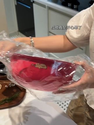 不是一个哦!到手三个!卡皮巴拉联名巨巨可爱而且特别实用~316的可以直接当汤碗哦~#不锈钢盆 #颜值餐具