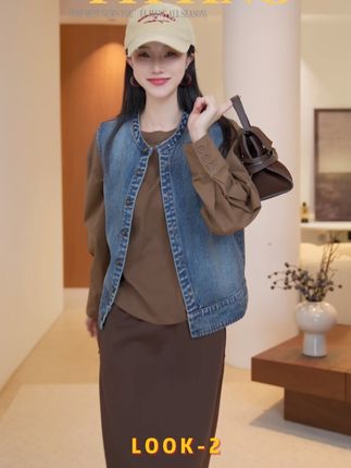 早秋还在纠结穿搭,一件卫衣全搞定 #ootd #早秋穿搭 #一衣多搭 #穿出自己的风格 #秋季氛围感