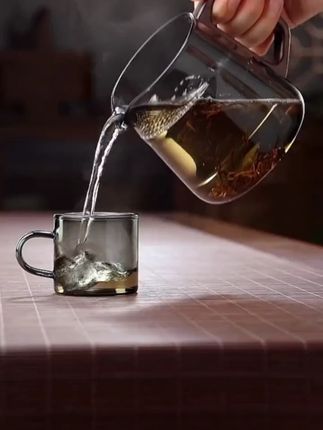 实木把月牙过滤一体公道杯手工耐热玻璃绿茶器分茶泡茶公杯#茶具 #泡茶神器 #月牙杯 #绿茶杯 #茶壶