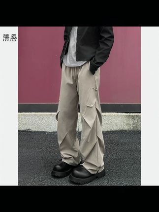 秋款美式高街褶皱伞兵裤加厚男女同款潮牌宽松百搭休闲裤直筒裤#秋款裤子 #美式高街风 #男女同款 #宽松休闲裤 #伞兵裤