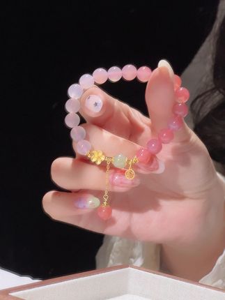 灼灼桃花,三千繁华,却似人间只有一个你,便知春色如许 #手串 #爆款 #首饰分享