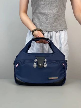 时尚百搭女士手提包 多功能使用:既可作为通勤包,也可作为旅行包,一包多用,性价比高。 #包包种草 #美包分享 #平价包包
