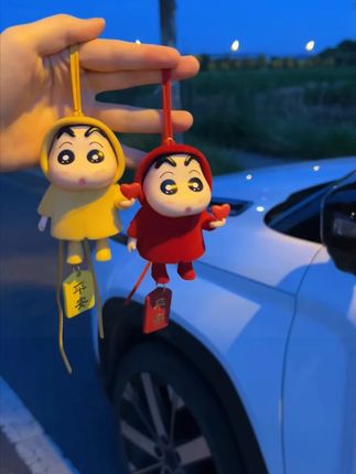 好治愈的小新挂件,挂在车里特别特别好看#车载摆件 #创意摆件 #挂件 #车载好物 #萌物