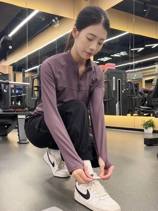 跑步“只管努力就够了,剩下的交给时间吧。” #健身穿搭 #运动速干服推荐 #显瘦穿搭 #面料柔软舒适