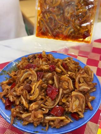 平时当个下酒菜又香又辣,贼过瘾! #麻辣鲜香  #猪脆骨  #无辣不欢  #下饭菜  #好吃到停不下来