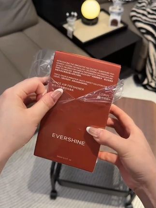 这个#倒置香氛 也太好闻了吧,淡淡的清香真的很治愈, 还是植物提取的,养宠人士也可以放心用,#晴天大白倒置香氛