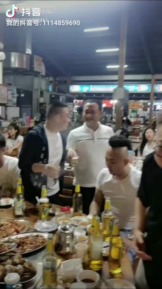 三生有幸,遇见千万粉丝大网红,诺爸,野哥光临本店,祝你们幸福快乐,一路长虹。