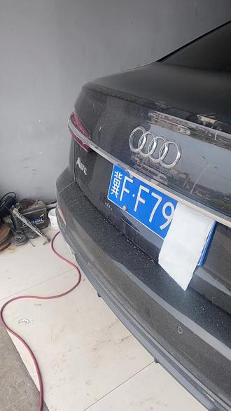 奥迪A6车主反映异响特别厉害经检查右后轮轴承坏掉了异响特别严重。