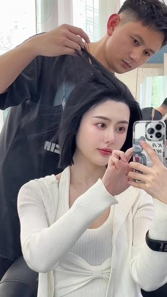 挑战重庆全网剪超a短发一刀切天花板,赶快收藏起拿去给你的 - 抖音