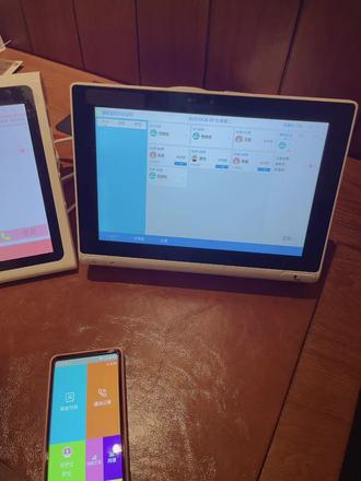给大家介绍一下医护对讲系统强大的功能应用,解决当下护士站所面临的痛点,护士工作效率低,因响应不及时而导致的医患矛盾。#呼叫系统 #医护对讲系统 #icu探视系统 #科技改变生活 #弱电智能化 #弱电 #医气#供氧系统