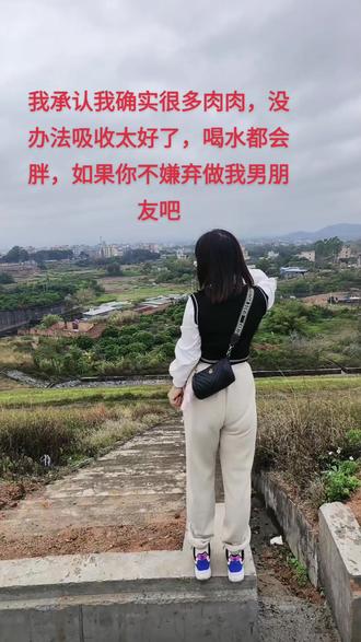 有没有推荐的洗发水 37be9a57f12e41deae42a35f2d07e3c7_1675593077~tplv-dy-resize-origshort-autoq-75:330.jpeg?x-expires=1997424000&x-signature=Ys3mOUx5%2FWWXcOpJ7oVsip9v98A%3D&from=3213915784&s=PackSourceEnum_AWEME_DETAIL&se=false&sc=cover&biz_tag=pcweb_cover&l=021682064928757fdbddc0100ff2f010a7039f400000021448d16