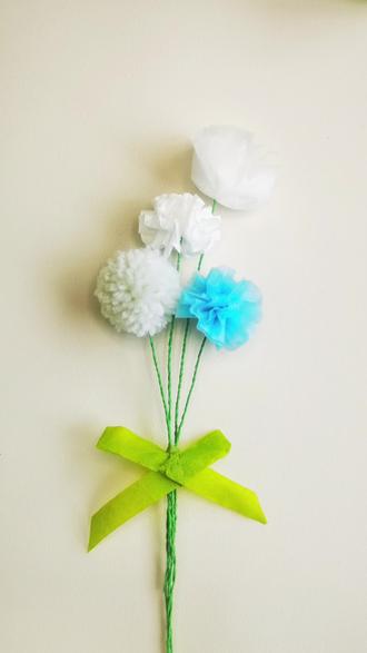 手残党也能学会的口罩毛线球花,像乒乓球菊圆嘟嘟真可爱!#手工教程 #手工花 #亲子手工