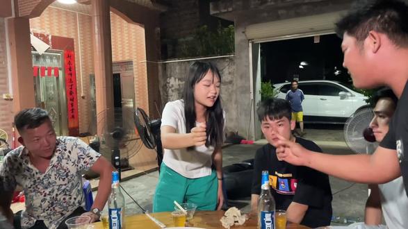 家里停电了,你娘我又破费了