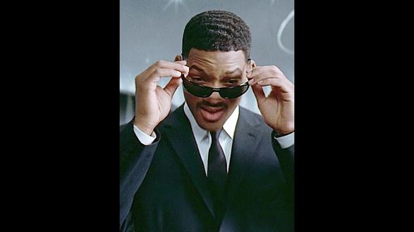 智勇在线 8月14日,#河南 邓州一地出现大量"飞蛾",它们是什么?