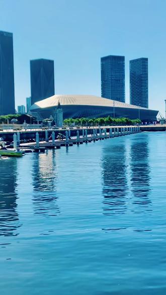 ₂₀₂₂.₈.₂₀ ⛵️‧姑娘第一次的帆船游玩,
海很蓝,风很轻,海鸥很可爱。
“愿我们的生活乘风破浪,砥砺前行,
我们千帆阅尽,归来仍是少年!”
#陪你长大陪你看世界 #带你去看海鸥 #帆船出海