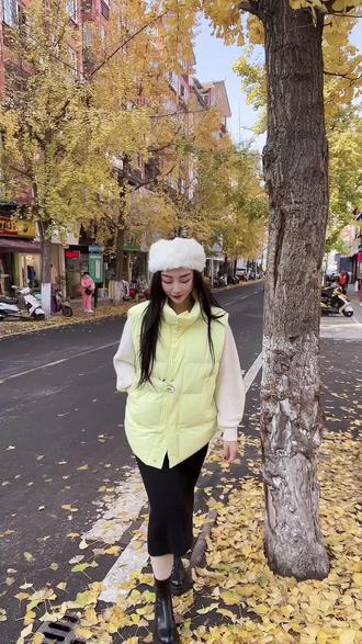 不敢接受新的感情怎么办 943bb34d2d9e4b53b3c23791455979f3~tplv-dy-resize-origshort-autoq-75:330.jpeg?x-expires=1994756400&x-signature=OHvzYGmWRe%2BRSKrx%2FJss4B0Dj84%3D&from=3213915784&s=PackSourceEnum_AWEME_DETAIL&se=false&sc=cover&biz_tag=pcweb_cover&l=20230321193854B8A07263B032C906E2E8